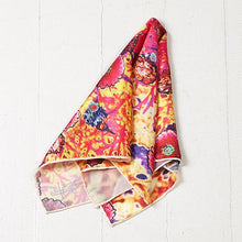 Load image into Gallery viewer, Psychedelic Daisies - Pocket Square / Kerchief